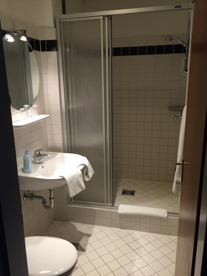 Hotel Suederelbe Hamburgo Exterior foto