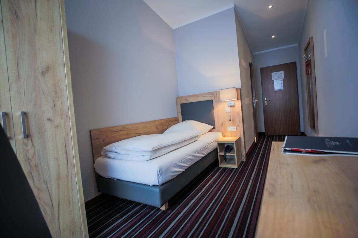 Hotel Suederelbe Hamburgo Exterior foto